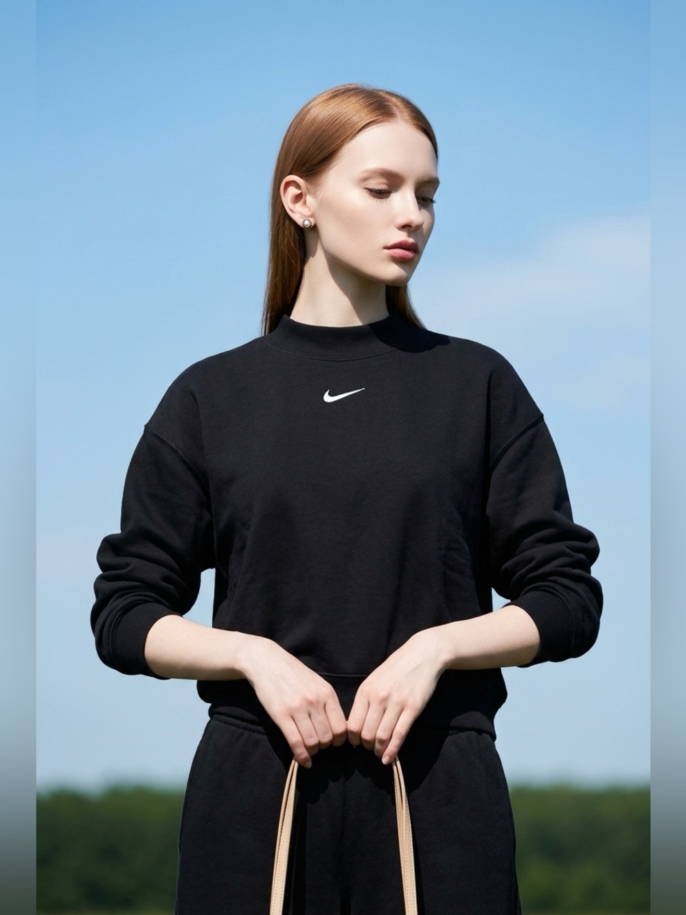 Nike Sportswear Oversized Women's Black Sweater.